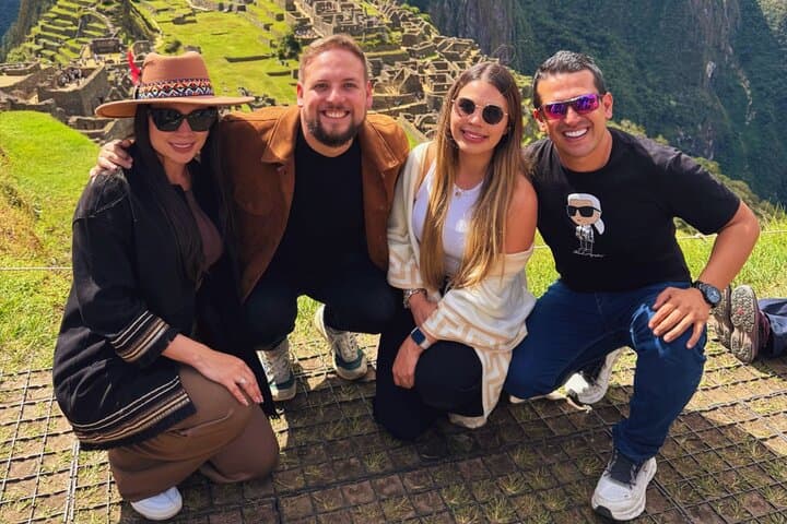 4-Day Cusco to Machu Picchu & Rainbow Mountain Tour — Complete Guide photo 3