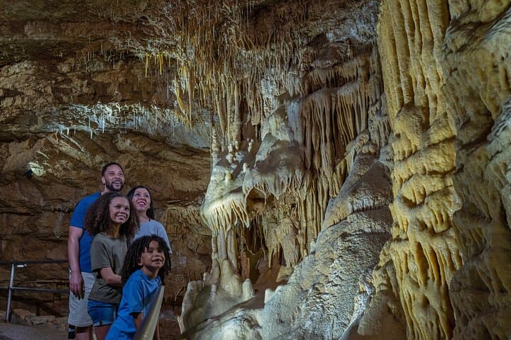 Exploring Natural Bridge Caverns: Hidden Wonders Guided Tour Near San Antonio