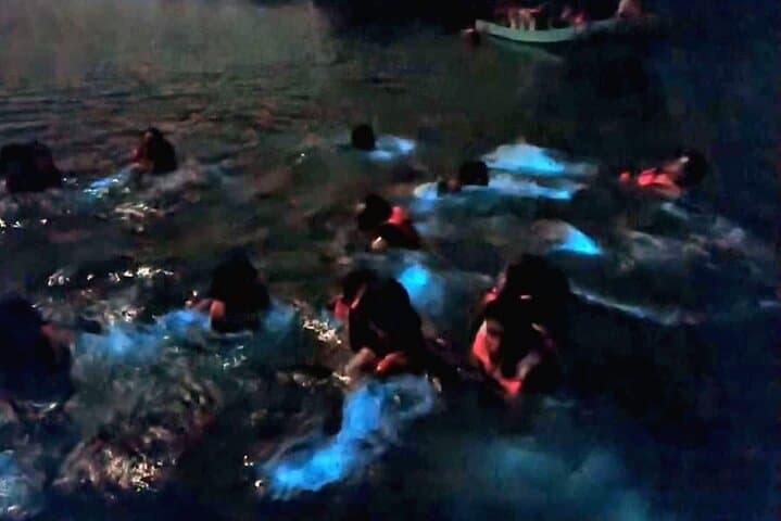 Manialtepec Bioluminescence Night Tour — Swim the Glowing Lagoon Near Puerto Escondido photo 3