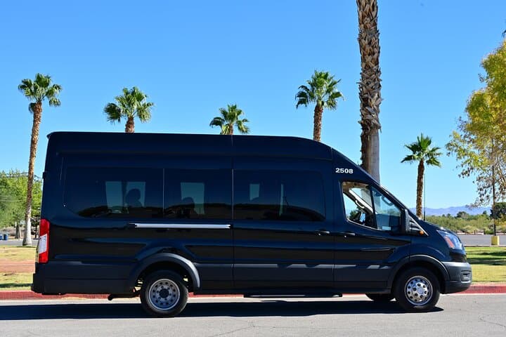 Antelope Canyon & Horseshoe Bend Day Trip from Las Vegas — Guided Upper Canyon with Lake Powell Overlook photo 4
