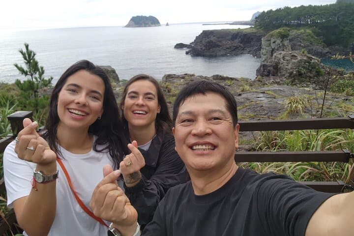 Jeju Island Private Taxi Charter — 5–9 Hour Custom Island Tour