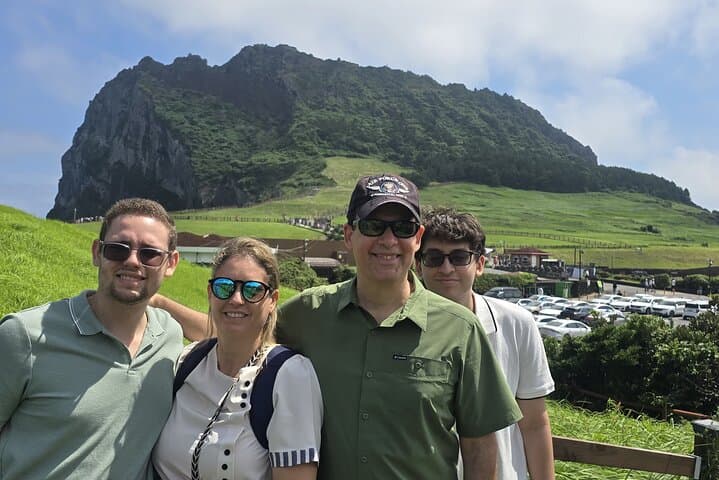 Custom Jeju Island Private Mini-Bus Charter — Flexible 5–9 Hour Island Tours photo 4