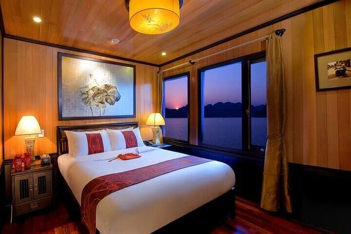 2-Day Indochina Cruise: Halong & Lan Ha Bay Overnight Experience photo 2