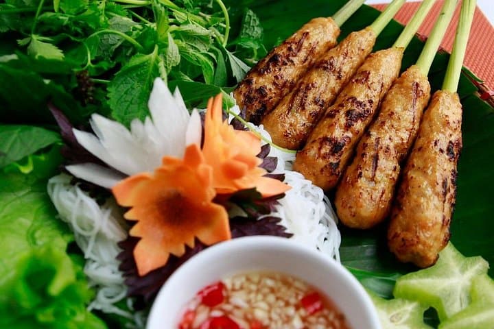 Da Nang Hidden Food Walking Tour: Private Walking Culinary Experience & Cultural Sights photo 3