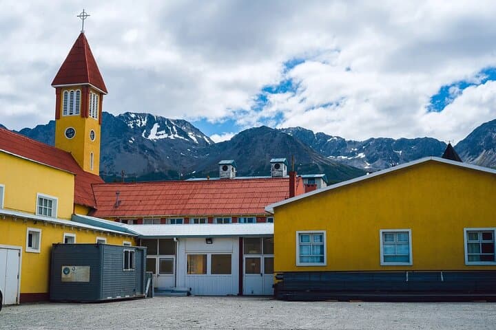 Ushuaia Walking Tour: Discover the Last City Before Antarctica photo 5