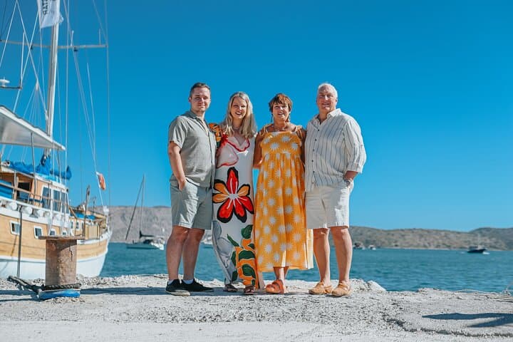 Private Photoshoot in Elounda — Professional Photography Session on Crete’s Coast photo 2