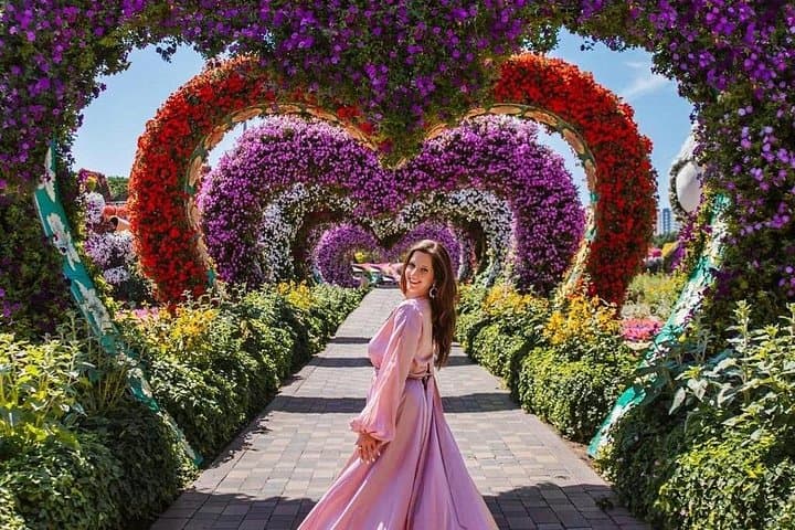 Half-Day Dubai City Tour: Burj Al Arab, Miracle Garden & Old Dubai Highlights photo 1