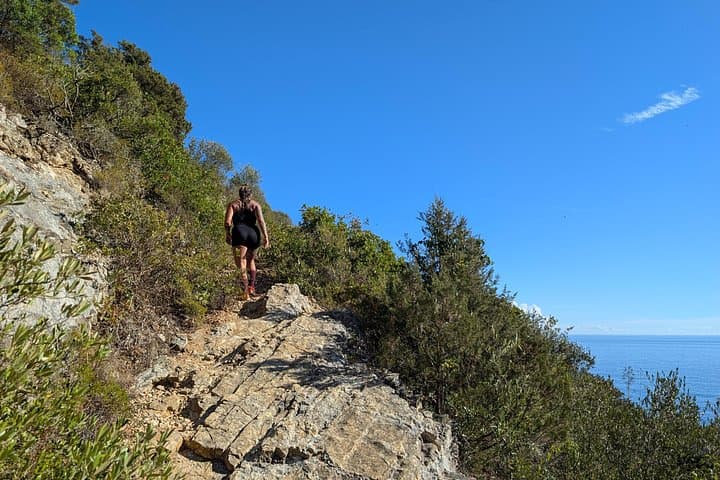 Mindful Coastal Hike to Arrábida’s Secret Beach — Atlantic Cliff Walk from Setúbal photo 2