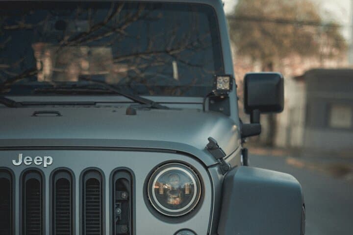 Top-Down Freedom: Jeep Wrangler Convertible Rental in Miami photo 2