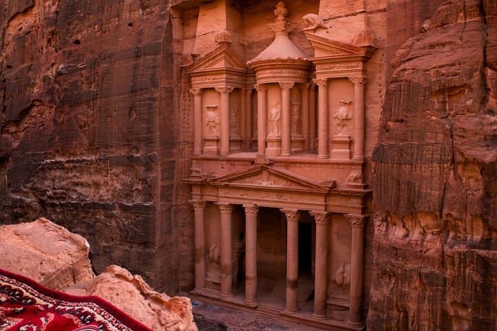Petra and Wadi Rum: Jeep Safari with Electric Golf Cart to the Treasury photo 2