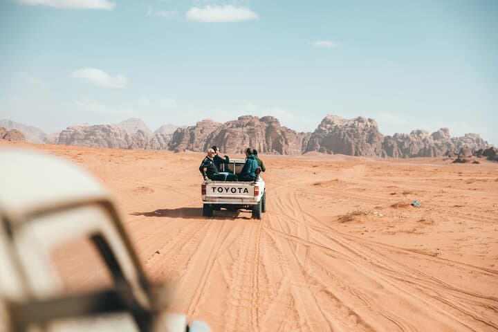 Petra and Wadi Rum: Jeep Safari with Electric Golf Cart to the Treasury photo 3