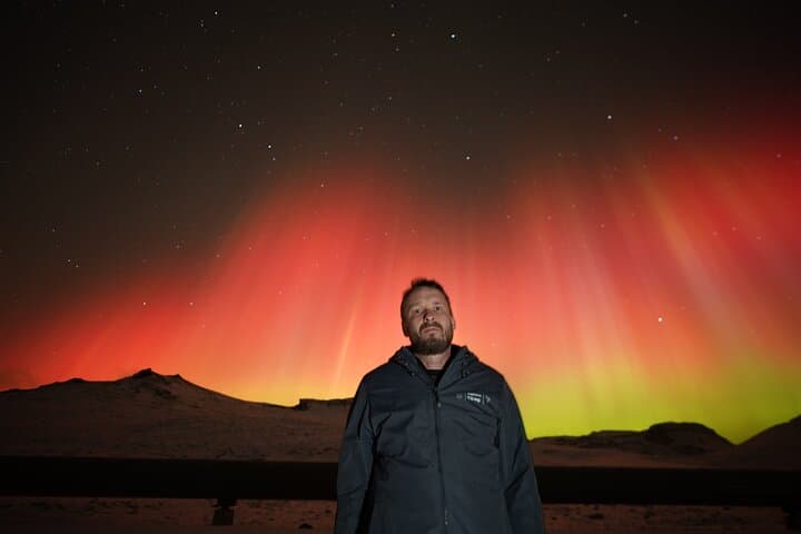 Reykjavik Northern Lights Tour — Pro Aurora Photos & Small-Group Hunt
