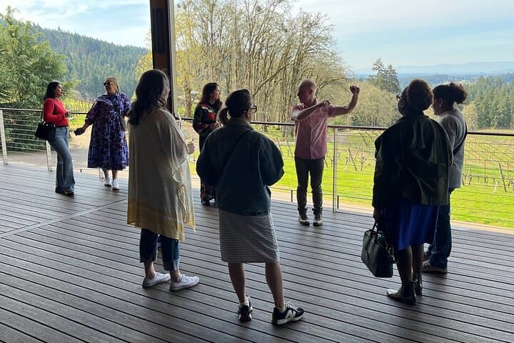 Corks and Couture: Willamette Valley Wine and Boutique Day Tour photo 4