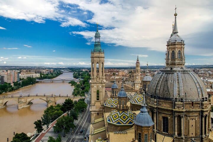 Zaragoza Scavenger Hunt: Self-Guided Highlights Walking Tour photo 6