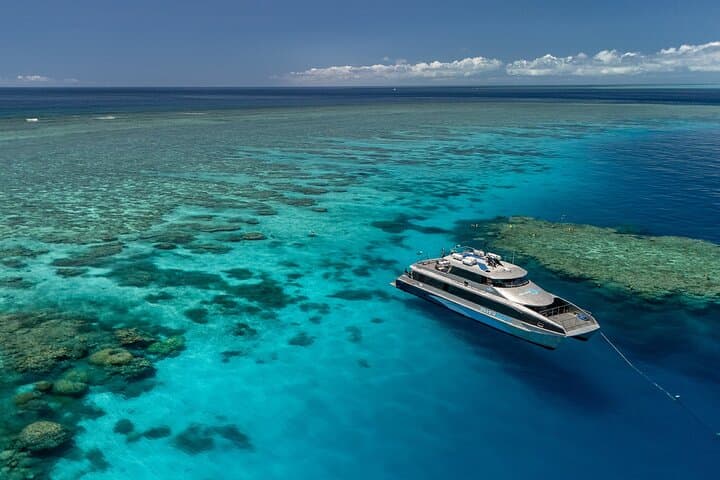 Full-Day Silversonic Outer Great Barrier Reef Cruise — Snorkel & Dive Agincourt Reef