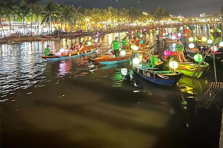 Evening Lantern Boat Ride on Hoi An’s Hoai River photo 5