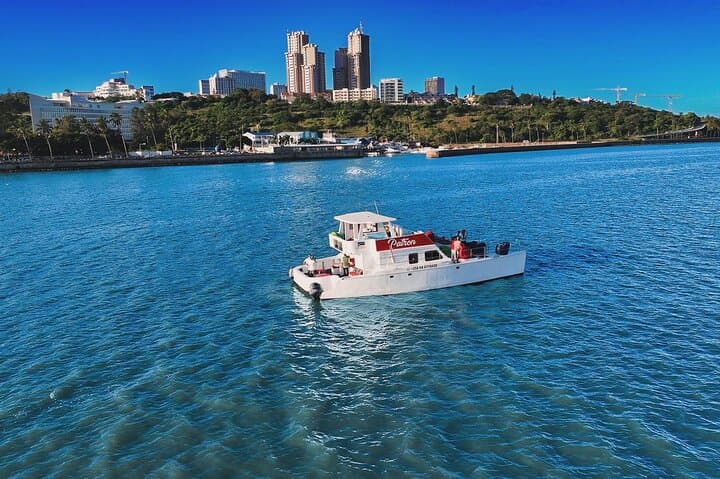 Maputo Bay Sunset Cruise: Evening Sail from Marina de Maputo