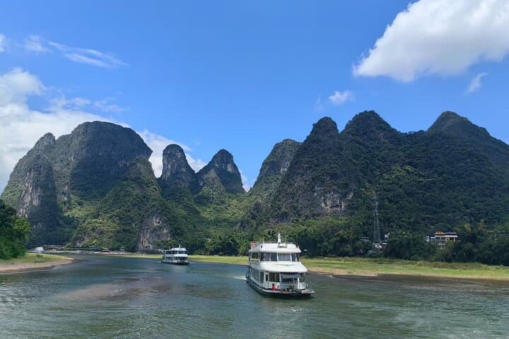 Guilin to Yangshuo Li River Cruise: A Private Day Through Karst Peaks and Riverside Villages photo 5