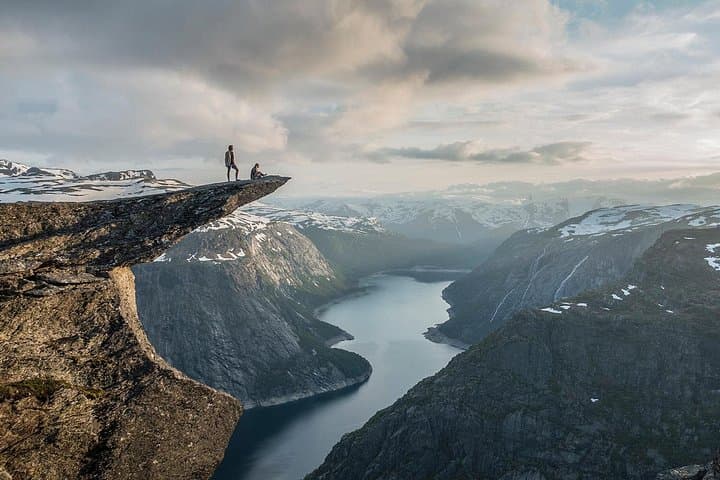 Trolltunga Sunset Overnight Glamping: Hike to Troll's Tongue and Sleep Under the Stars photo 2