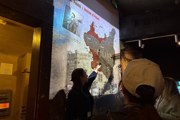 Krakow Vistula River Cruise and Schindler’s Factory Guided Tour photo 3