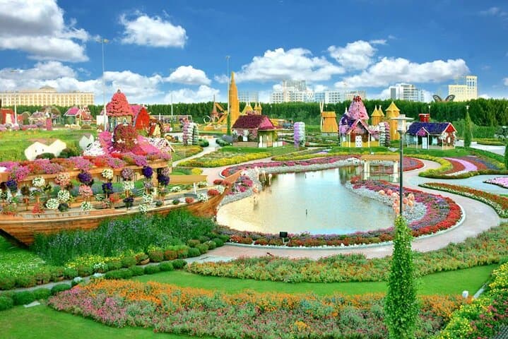 Dubai Miracle Garden & Butterfly Garden Combo: Visitor Guide, Tips and Photos