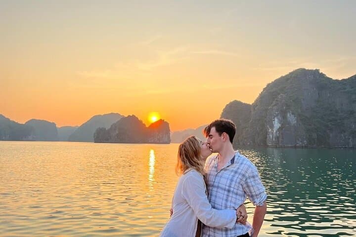 Lan Ha Bay Sunset & Bioluminescent Kayaking with Dinner from Cat Ba photo 2