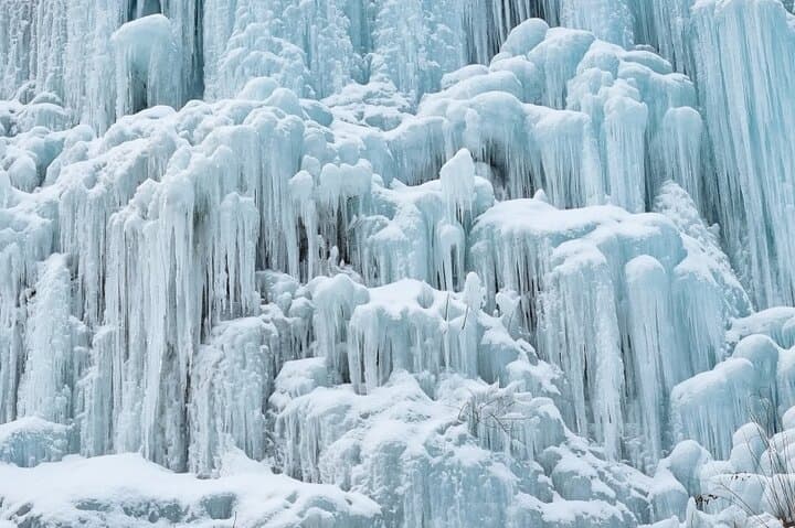Winter Wonder: Seoraksan, Nami Island & Eobi Valley Day Tour from Seoul photo 3