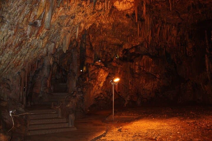 Kefalonia Half-Day Highlights: Melissani Boat, Drogarati Cave, Robola Wine & Myrtos View photo 6