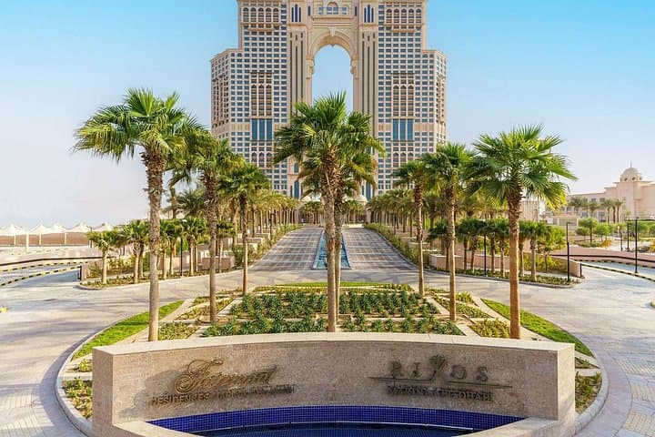 Abu Dhabi Golden Hour: Grand Mosque Sunset & Iconic City Highlights Day Tour photo 4