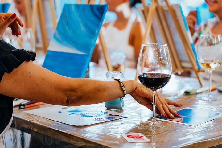 Paint and Sip in Boston: Trendy Venues, Cocktails & Creative Nights photo 4
