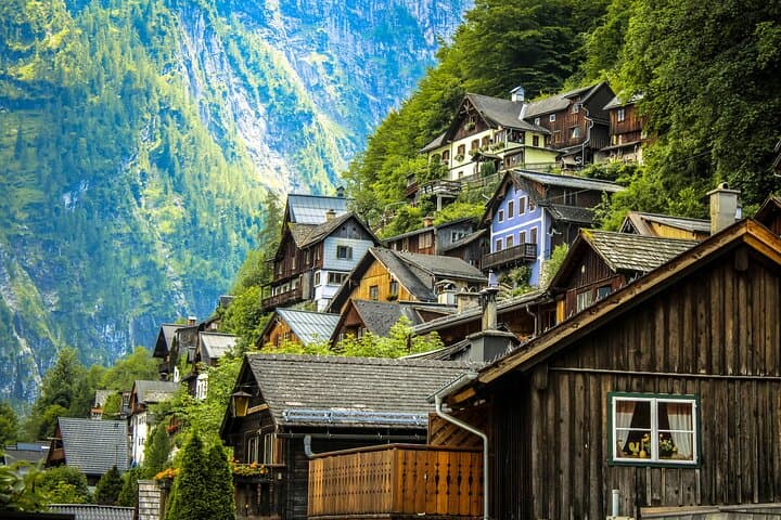 Vienna to Hallstatt and Salzburg: Scenic Alpine Day Tour by Minibus photo 2