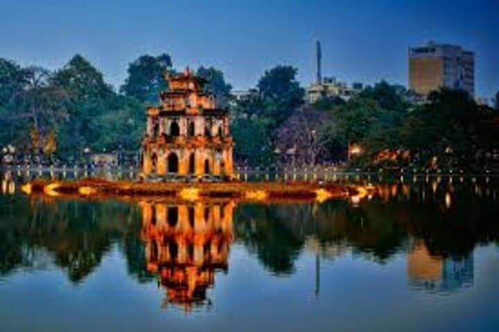 Vietnam Highlights: 14-Day Ho Chi Minh City to Hanoi and Beyond photo 2