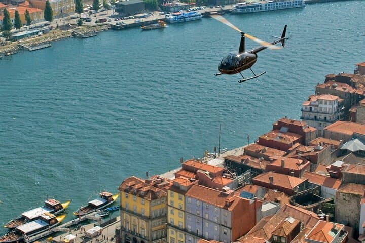 Helicopter Tour Over Porto & the Douro: 10-Min Panorama of Bridges and Port Caves photo 4