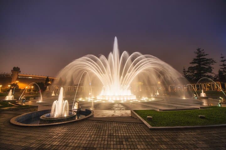 Night at Lima's Magic Water Circuit: Interactive Fountain Show & Guided Park Walk photo 2