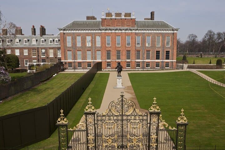 Kensington Palace & Gardens Walking Tour — Palace Sights, Sculptures & Café Refreshments
