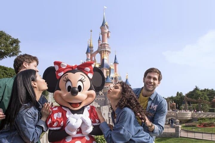 One-Day Disneyland Paris Guide: Picking the Right Park, Timing, and Tips
