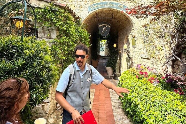 Èze Medieval Village Tour with Certified Guide & Skip-the-Line Exotic Garden photo 4