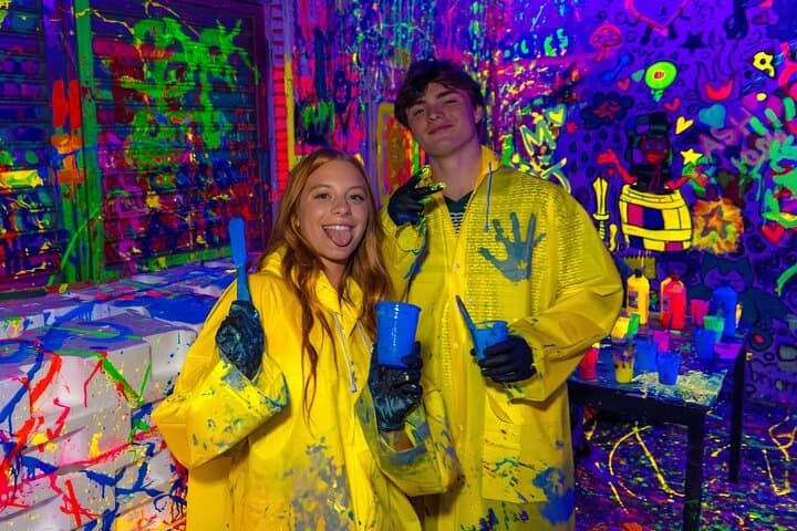 Chicago Shot of Art After Dark: Paint-Bursting Private Art Experience photo 1