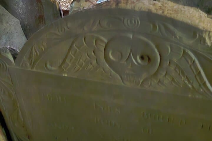 Haunted Charleston Night Walking Tour — 1-Hour Ghosts & Graveyards photo 4