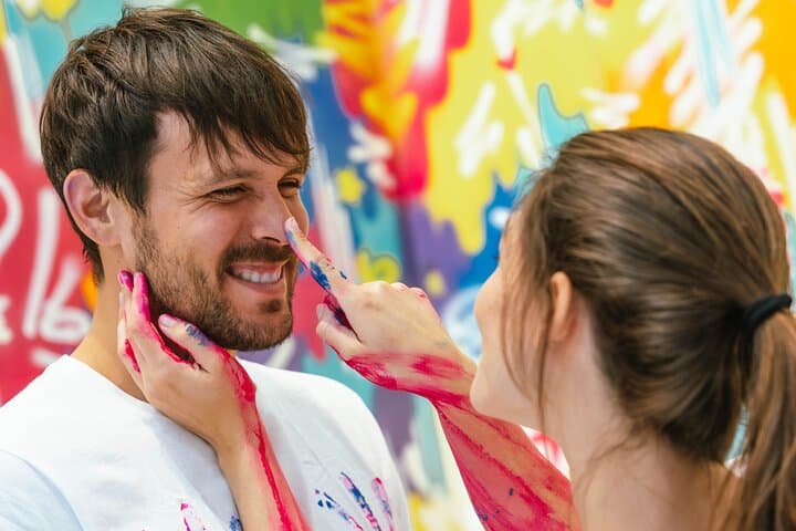 Chicago Date Night: Paint-Bombs, Spinning Canvases & Fluid Art Experience photo 3
