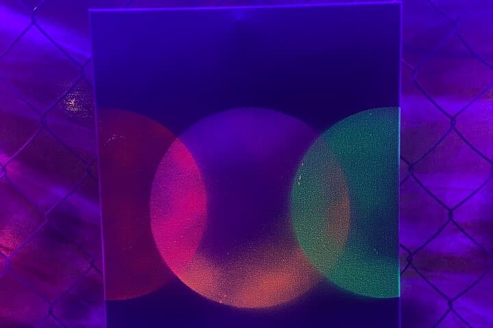 Glow Workshop Neon Art Experience in Chicago — Blacklight Painting at Studio W.I.P. photo 5