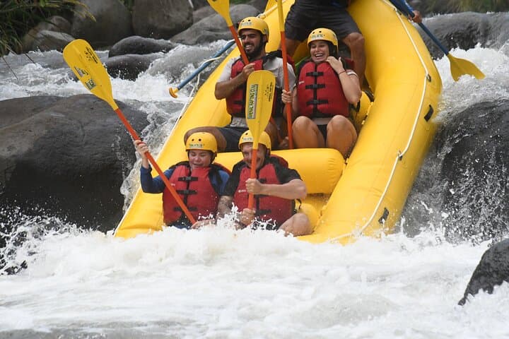 Sarapiqui River Extreme: Class IV Whitewater Rafting from La Fortuna photo 5