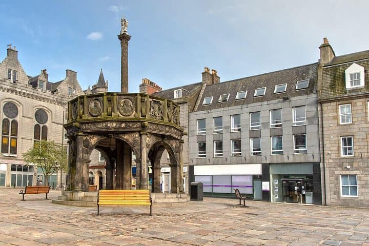 Aberdeen Private Walking Tour with a Local — Granite City Highlights and Hidden Wynds photo 4