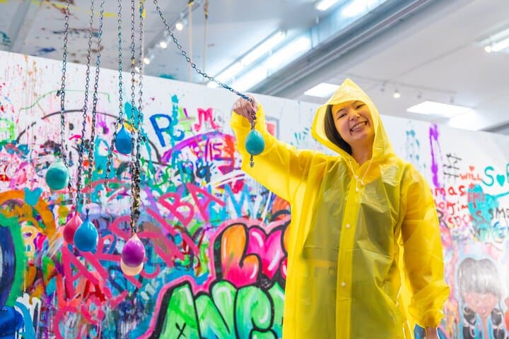 Neon Art Experience: Glow-in-the-Dark Paint Shooting in Houston photo 5