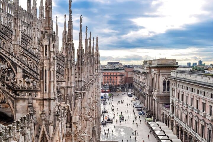 Milan Like a Local: Private Walking Tour Through Duomo, Brera & Navigli photo 3