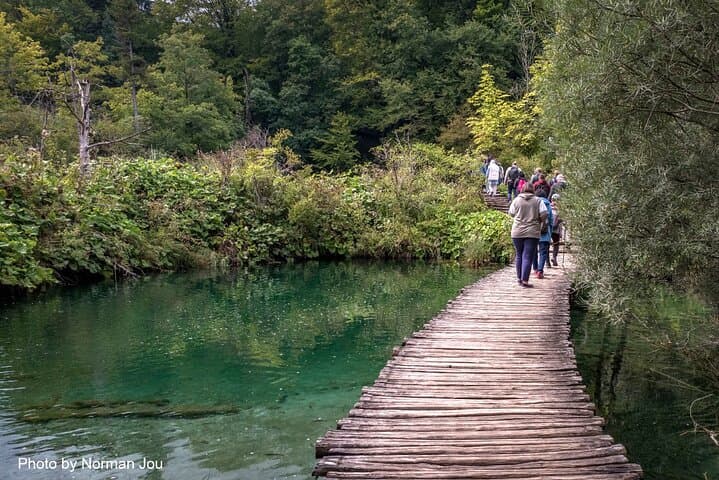 Plitvice Lakes Day Trip from Rijeka — Boat, Walks & Panoramic Train photo 4