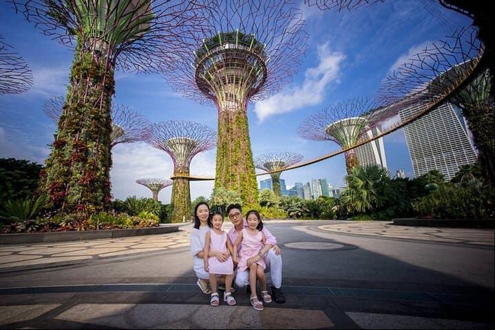 Private Family Photoshoot in Singapore — Gardens by the Bay & Katong Portrait Sessions photo 1
