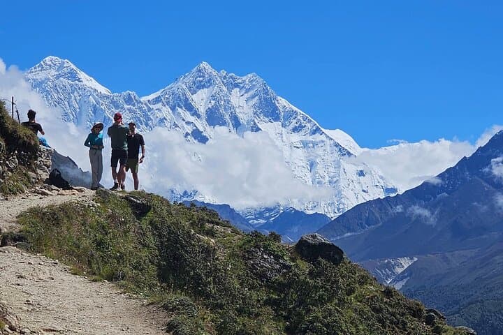 Everest Base Camp Trek: 15-Day Guided Trek to Kala Patthar and Everest Base Camp