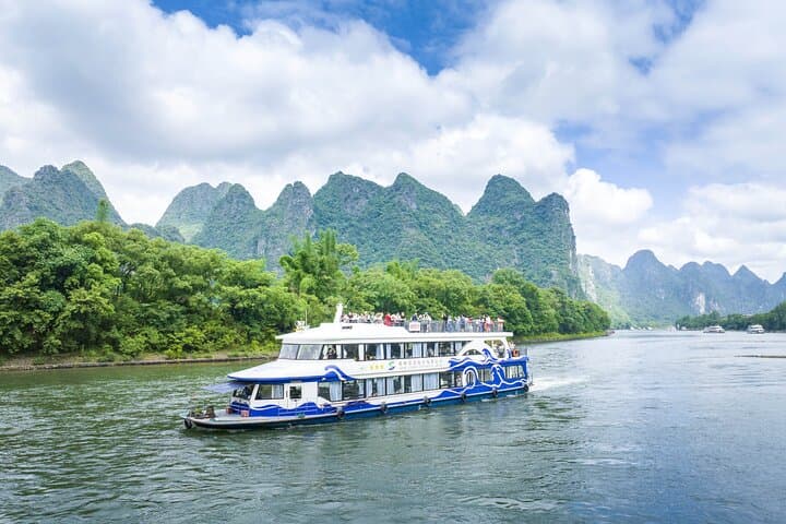 Guilin to Yangshuo Li River Cruise, Jinshui Cave & Impression Liu Sanjie: A One-Day Cultural & Scenic Journey