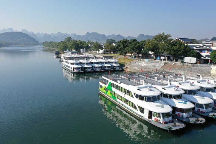 Guilin to Yangshuo Li River Cruise, Jinshui Cave & Impression Liu Sanjie: A One-Day Cultural & Scenic Journey photo 2